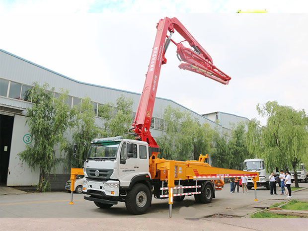 Used Concrete Pump Truck