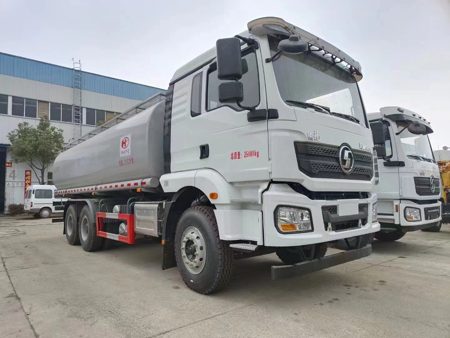 Used Fuel Tank Truck