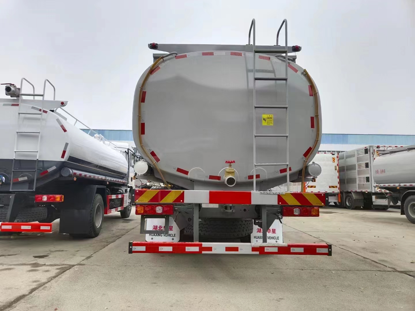 Used Fuel Tank Truck