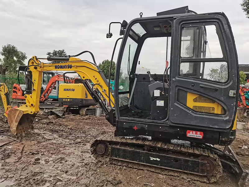 Used Komatsu Excavator